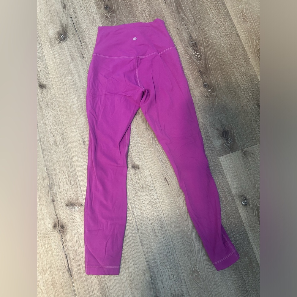NWOT Lululemon Align HR 25 inch, vivid plum, size 4